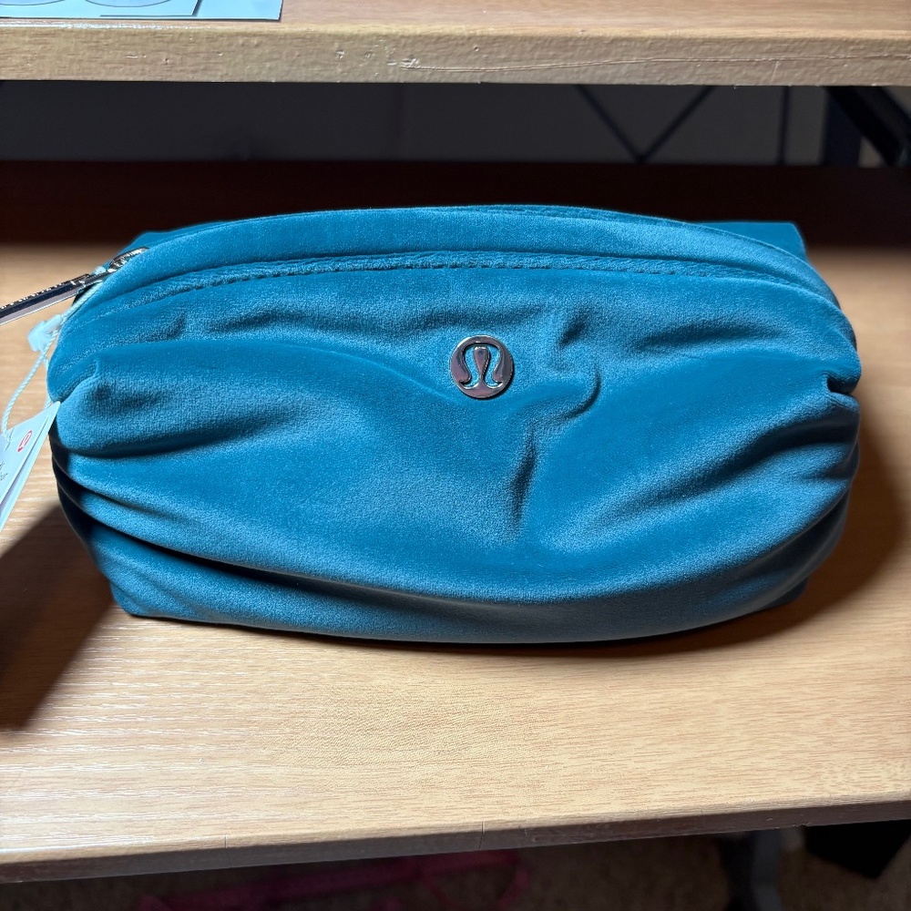Lululemon Feeling Ready Mini Velour Pouch NWT SOLD OUT Color: Green Jasper